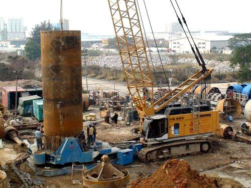 <a href=http://www.www.hzydby.cn target=_blank class=infotextkey>螺旋焊接鋼管</a>